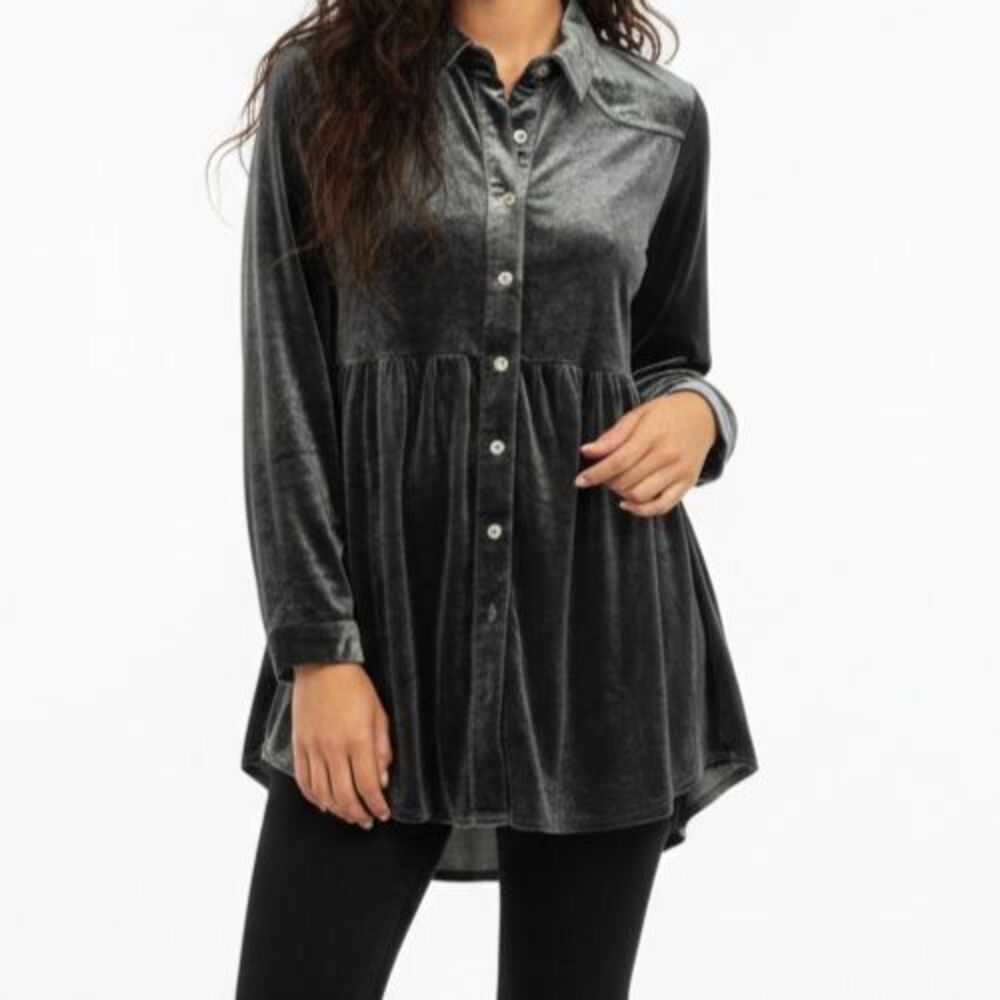 Umgee Velvet Babydoll Tunic Top Women Medium Black Artsy Dark Romantic Button Up
